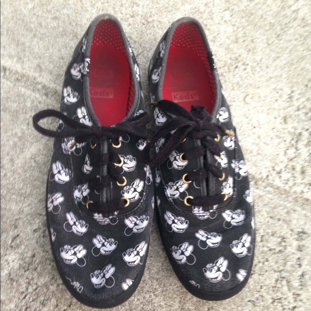 Awesome pair of Mickey Mouse Keds size 6 1/2!!